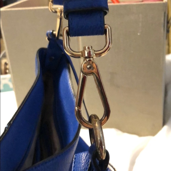 Handbag - Picture 2 of 4